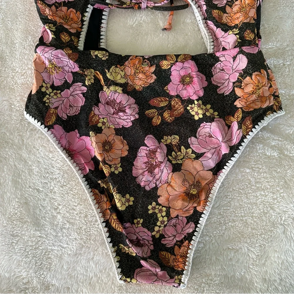 NWT VICTORIA'S SECRET SWIM Ruffle One-Piece Swimsuit with Crochet Trim - Picture 9 of 12